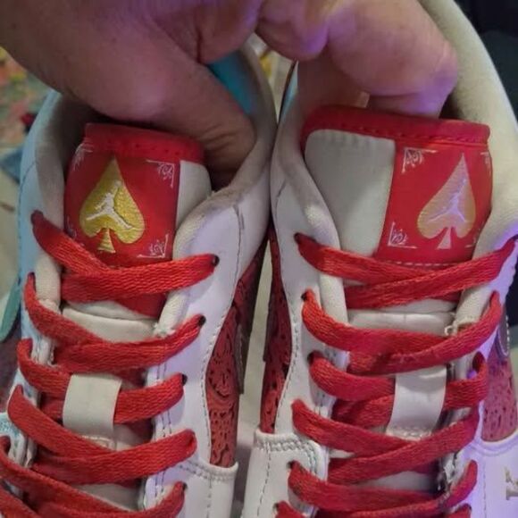 Air Jordan 1 Low SPADES 9.5 - Picture 4 of 8